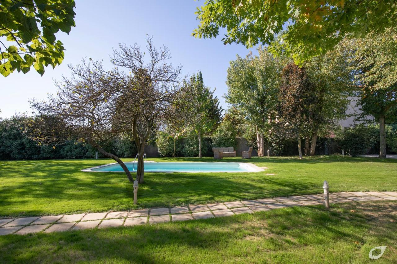 Villa Giardino Lucca Heated Pool, 2 Miles Lucca Capannori Eksteriør billede